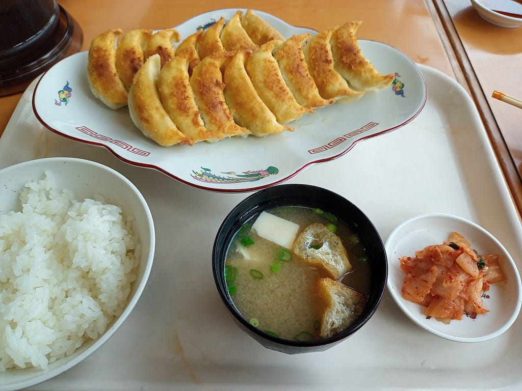 福みつの餃子定食